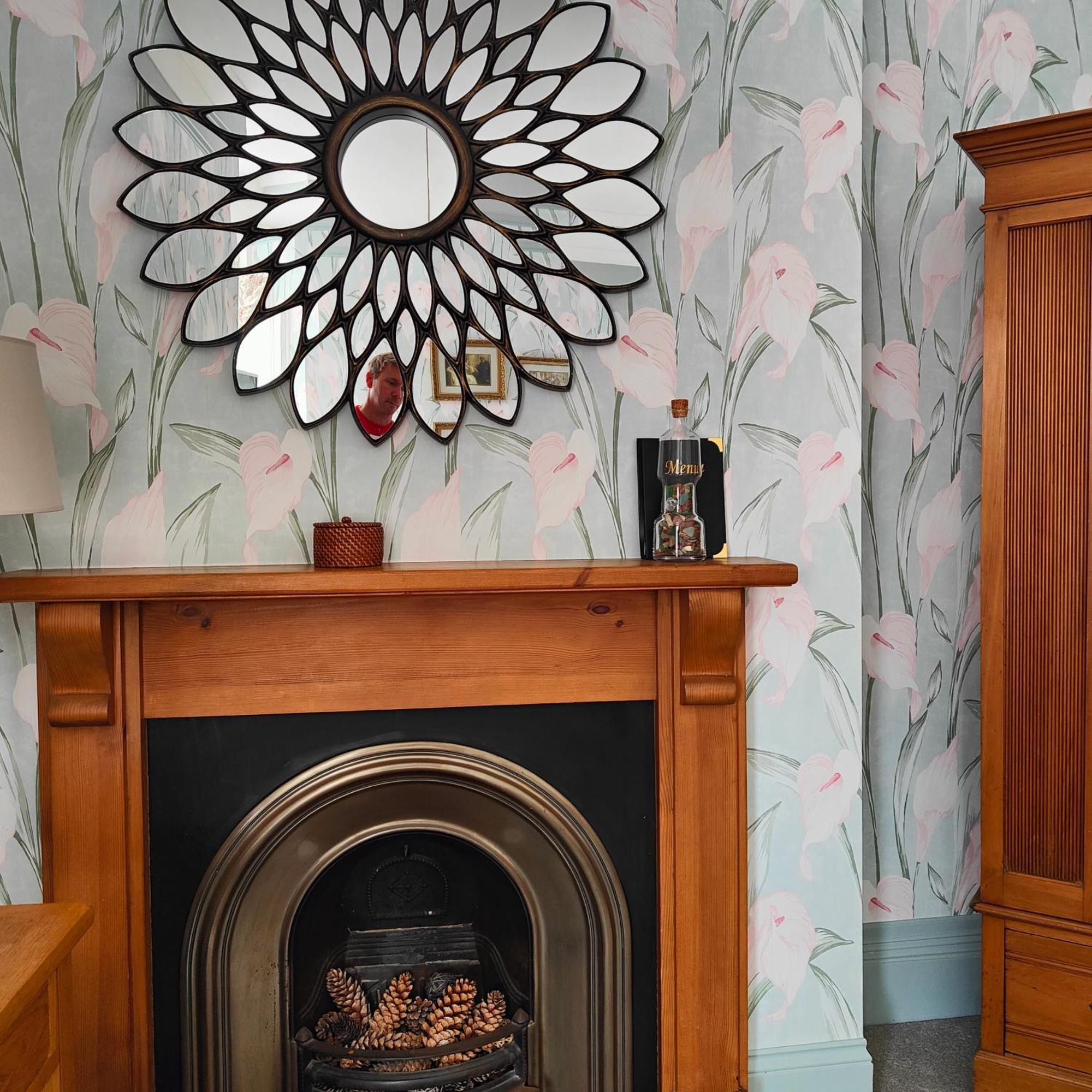 Bed and Breakfast The Corner House Лоустофт Экстерьер фото